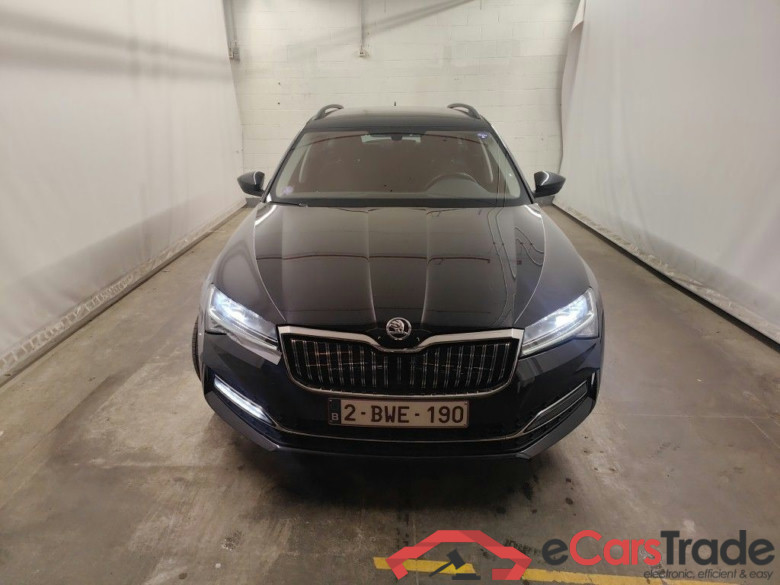 Skoda Superb Combi 1.4 TSI iV 160kW DSG6 Clever 5d #5