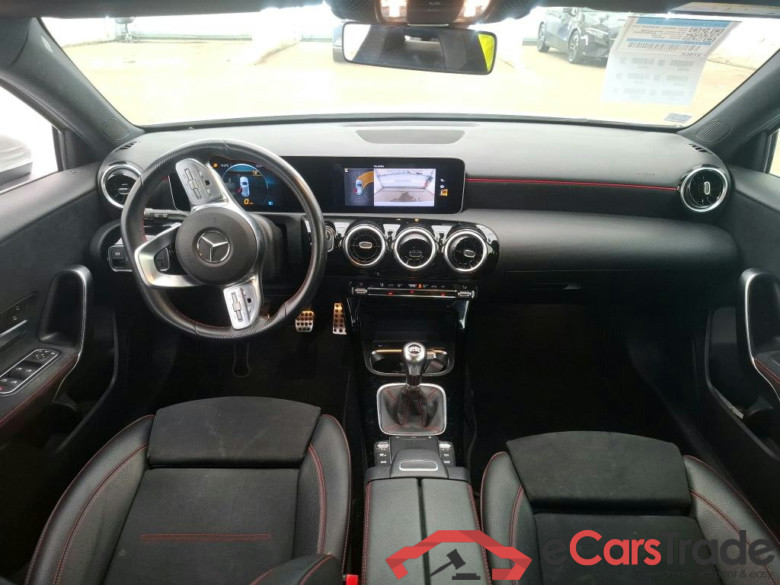 MERCEDES-BENZ Classe A Compact / 2018 / 5P / Berline A 180 AMG Line #5