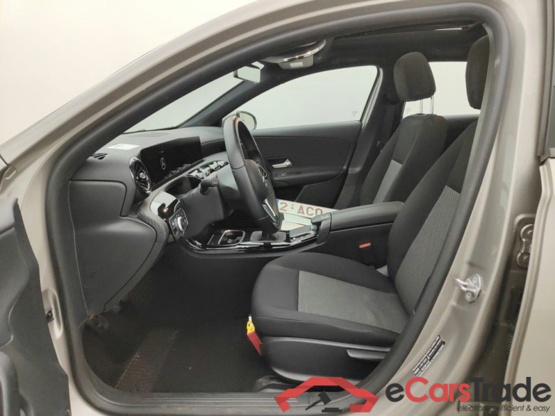 Mercedes-Benz A-Klasse A 180 d Business Solution 5d #3