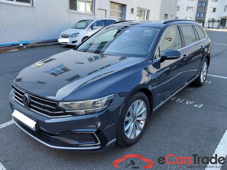 Passat Variant GTE 1.4 TSI 160KW AT6 E6d #1