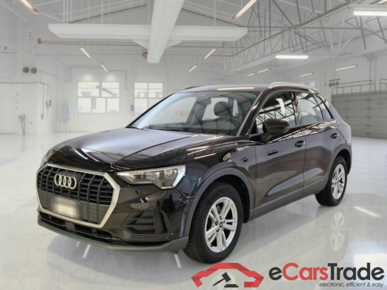 AUDI Q3 / 2018 / 5P / SUV 35 TDI S TRONIC BUSINESS #1