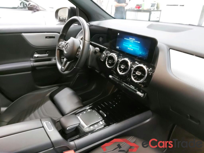 MERCEDES - MER GLA 250e 218PK DCT Business Solution & Driver Assistance Pack & Smartphone Integration  * HYBRID * #3