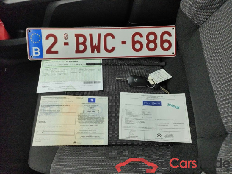 Citroën C3 Aircross 1.2 PureTech 110 S&S MAN6 Feel 5d #4