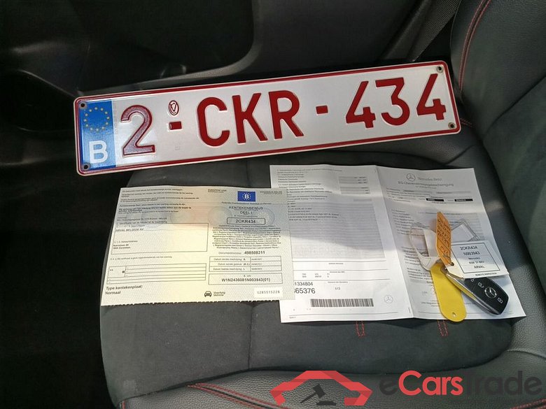 Mercedes-Benz EQB EQB 300 4MATIC AMG Line 5d #4