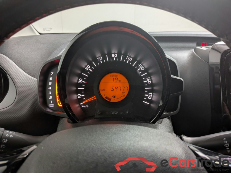 PEUGEOT 108 1.0 e-VTi Allure #6