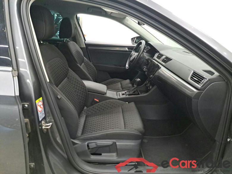 SKODA - SKO SUPERB COMBI TSI 150PK DSG7 Clever With Side Assist & Canton Sound & Kessy & Removable Trailer Hook * PETROL * #3