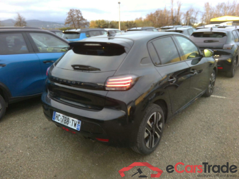 Peugeot 208 Allure 1.2L (1199cc) 100 hp S&S, manual 6-speed #2
