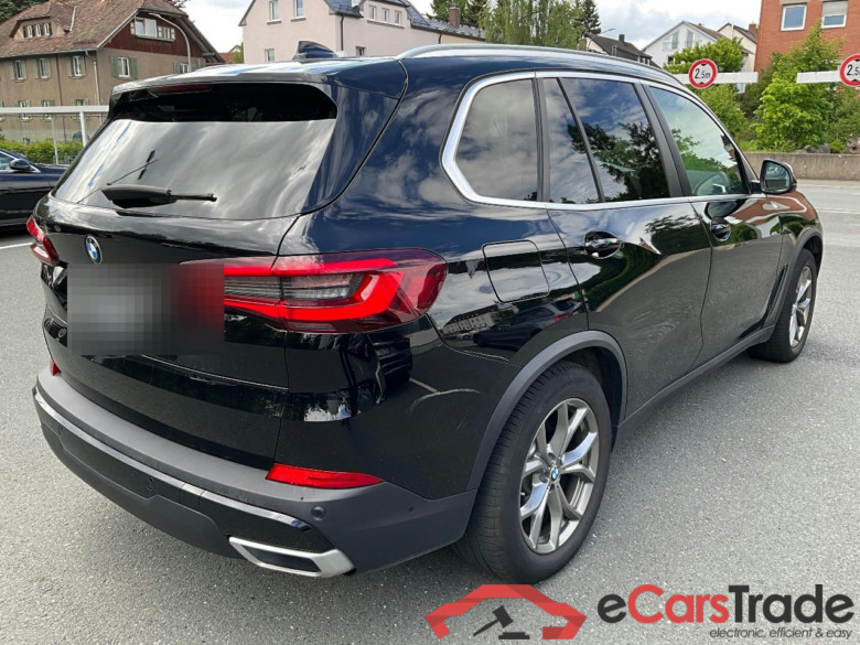 BMW X5 xDrive45e 5d 210kW #2