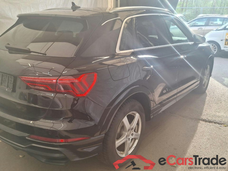 AUDI Q3 35 TDI S tronic S line 5d 110kW #2
