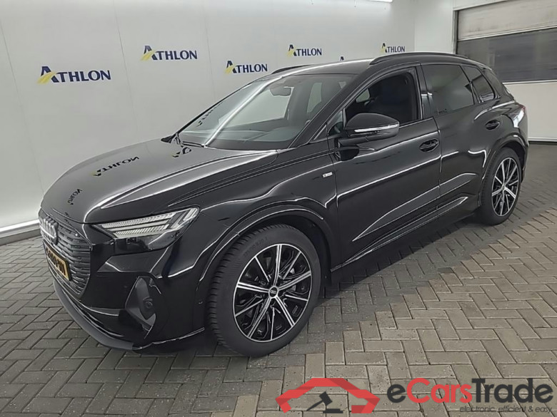 AUDI Q4 e-tron 40 e-tron Launch edition S Competition 5D 15 Uitl. #1