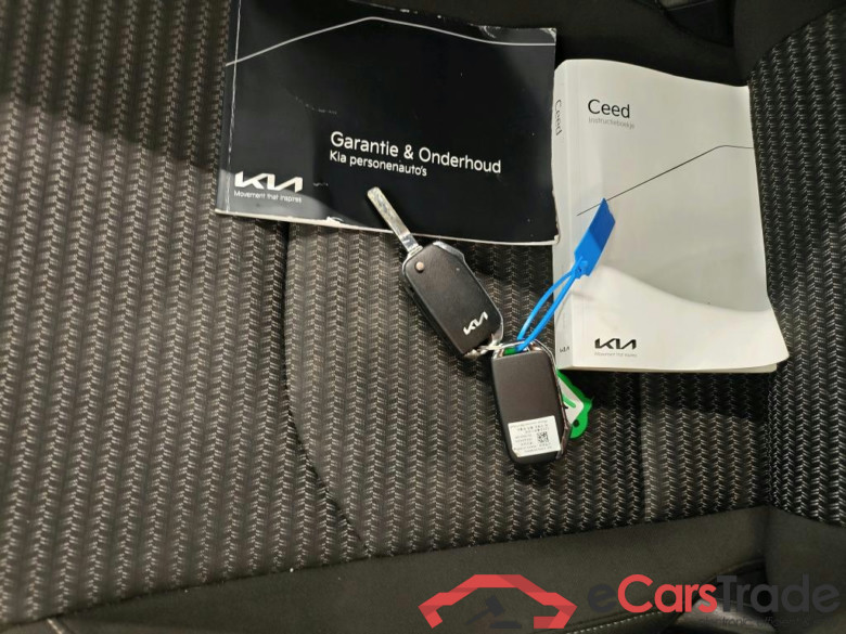 Kia Ceed Sportswagon 1.5 T-GDi DCT DynamicLine 5d #4