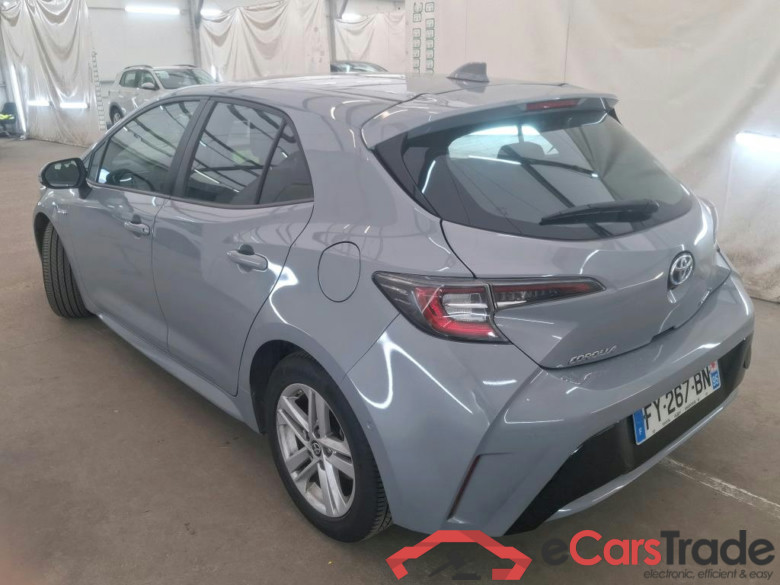 TOYOTA Corolla / 2018 / 5P / Berline Hybride 122h Dynamic Business Stage Acad #2