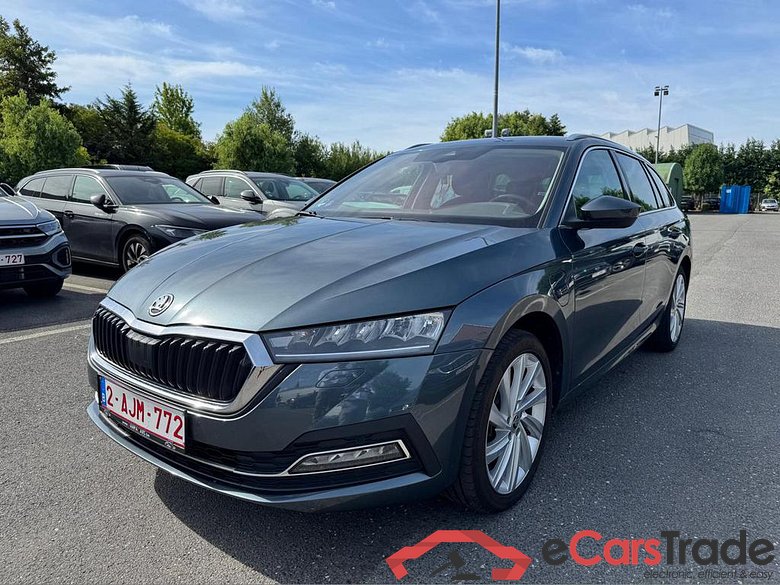SKODA Octavia Combi PHEV Octavia SW PHEV 1.4 TSI Ambition DSG