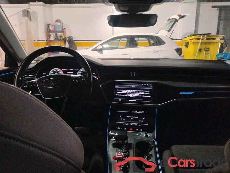 AUDI A6 / 2018 / 4P / sedán 50 TFSIe quattro S tronic Sport #3