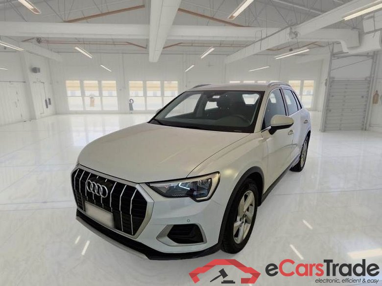 AUDI Q3 / 2018 / 5P / SUV 35 TDI S TRONIC BUSINESS ADVANCED