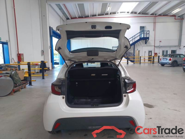 TOYOTA YARIS / 2020 / 5P / BERLINA HYBRID BUSINESS MY20 #5
