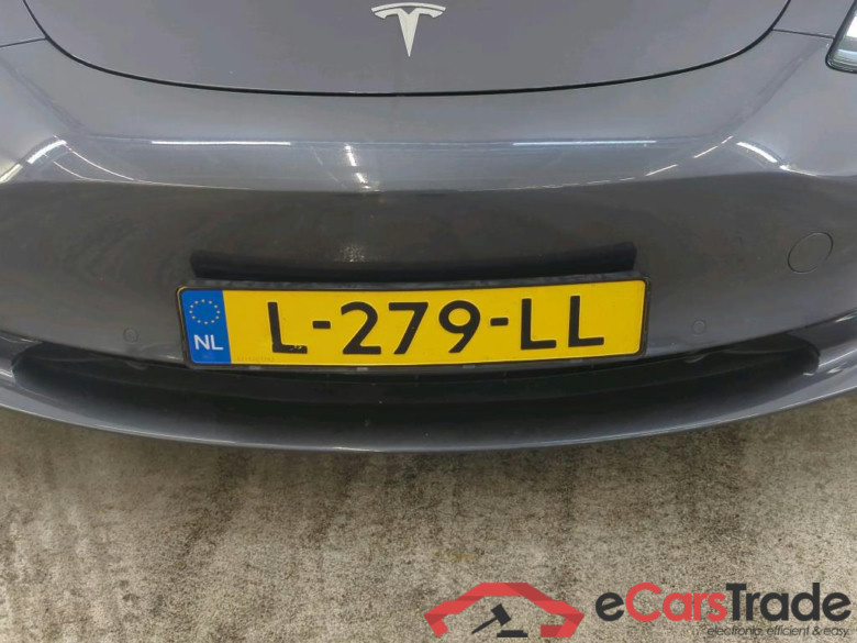 Tesla Model 3 Standard Range Plus RWD 4d #5