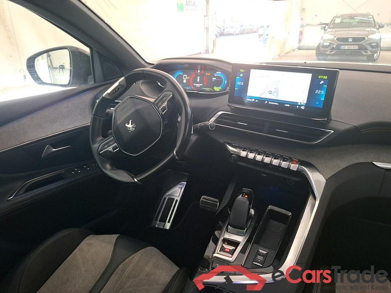 PEUGEOT 3008 / 2020 / 5P / SUV 1.6 HYBRID4 300 E-EAT8 GT #5