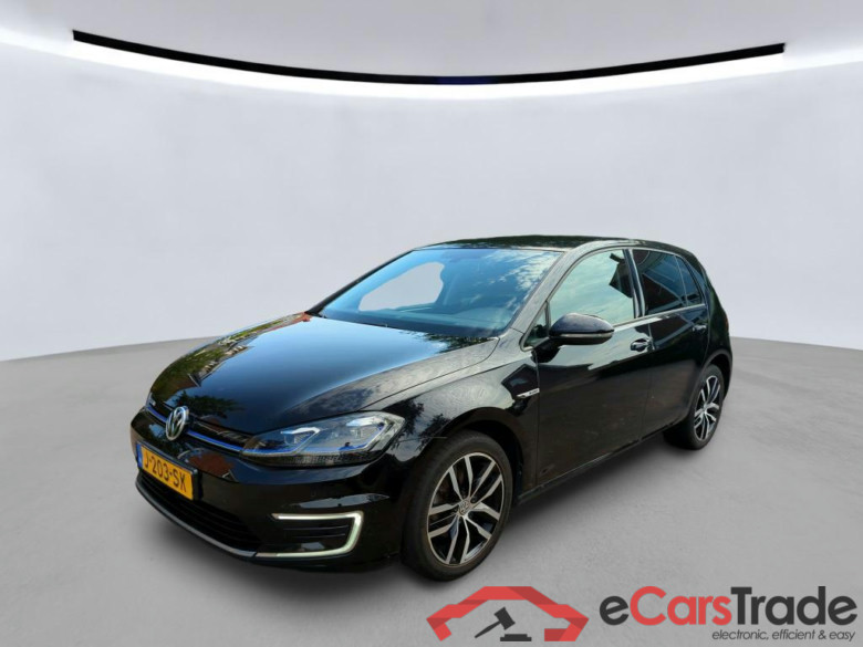 VOLKSWAGEN e-Golf 100 kW #1