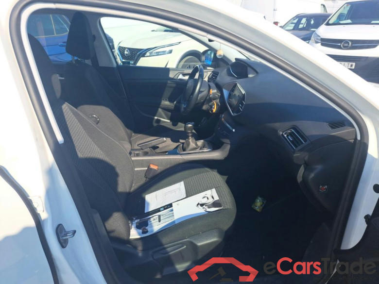 PEUGEOT 308 / 2017 / 5P / berlina con portón 5p Active Pack BlueHDi 130 S&S #6
