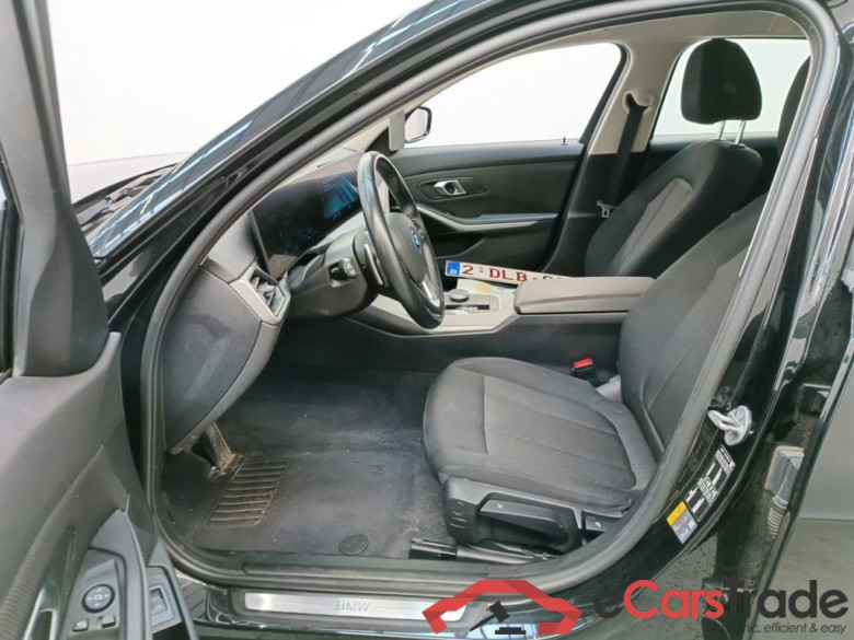 BMW 3 Reeks Touring 320e (150 kW) 5d #3