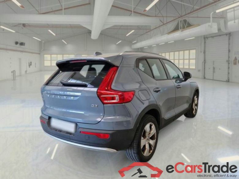 VOLVO XC40 / 2017 / 5P / SUV D3 GEARTRONIC BUSINESS PLUS #2