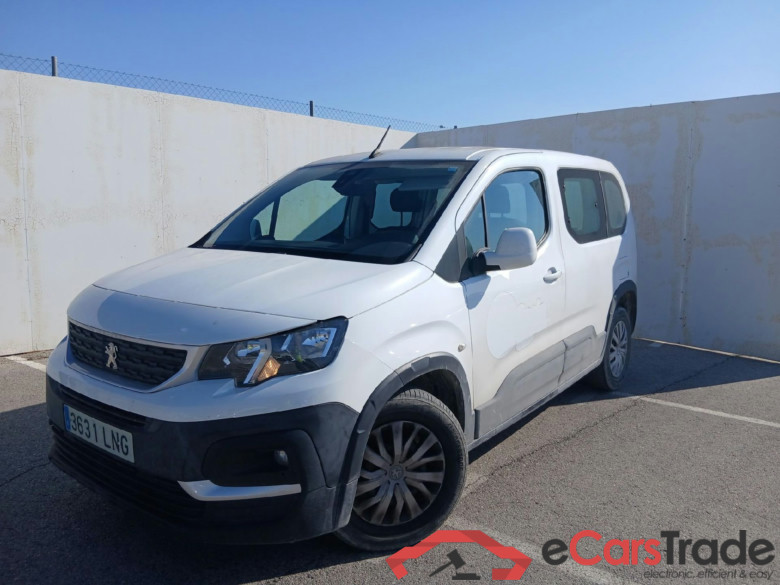 PEUGEOT Rifter / 2018 / 4P / combi Active Standard BlueHDi 73kW (IND) #1