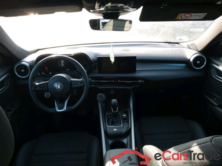 Alfa Romeo Tonale / 2022 / 5P / todoterreno 1.5 MHEV GASOLINA 130 CV SPRINT FWD #3