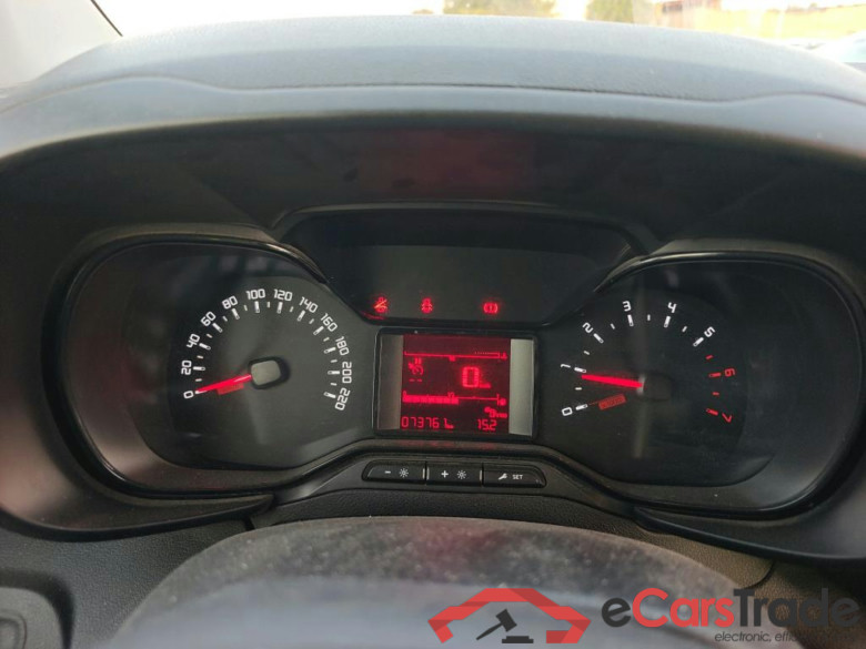 CITROEN Berlingo / 2018 / 3P / furgón derivado de turismo Talla M BlueHDi 75 CONTROL #4