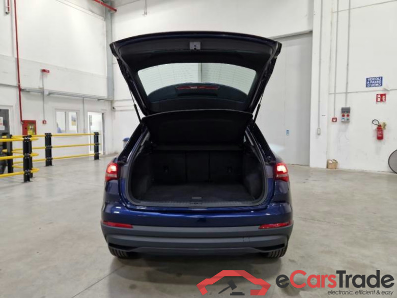 AUDI Q3 / 2018 / 5P / SUV 35 TDI S TRONIC BUSINESS #5