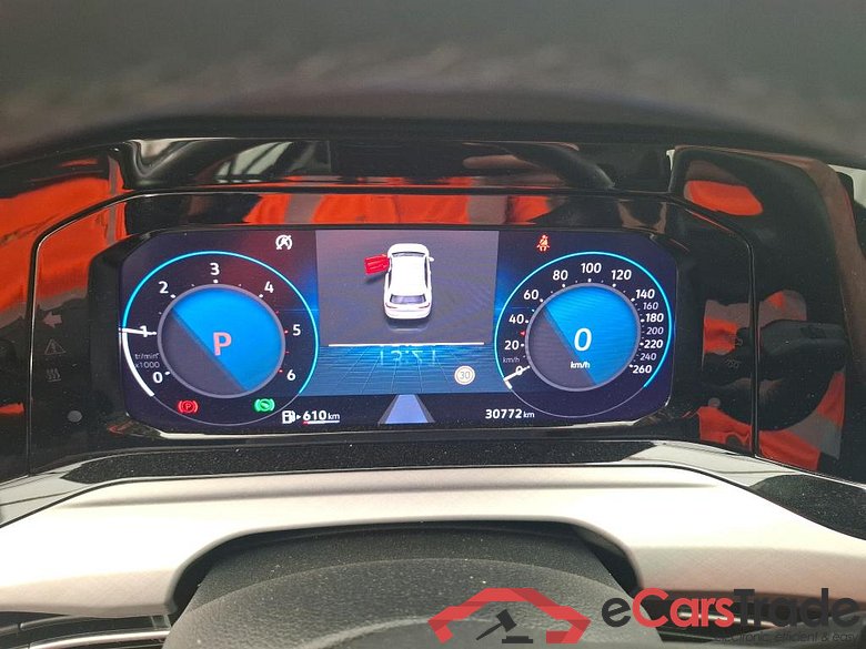 Golf / 2020 / 5P / Berline 2.0 TDI SCR 115 DSG7 LIFE  BUSINESS #6