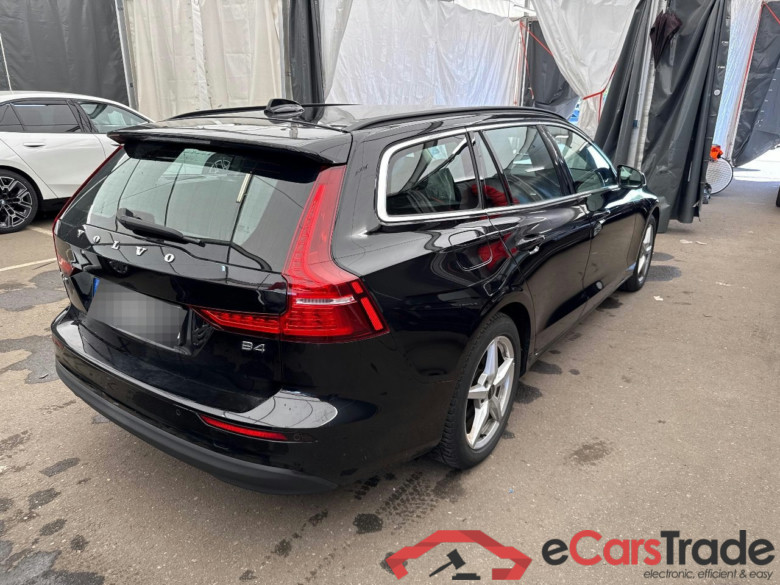 V60 Kombi Core 2.0 B4 145KW AT8 E6d #3