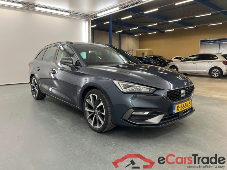 SEAT Leon Sportstourer 1.5 eTSI FR Launch Edition #2