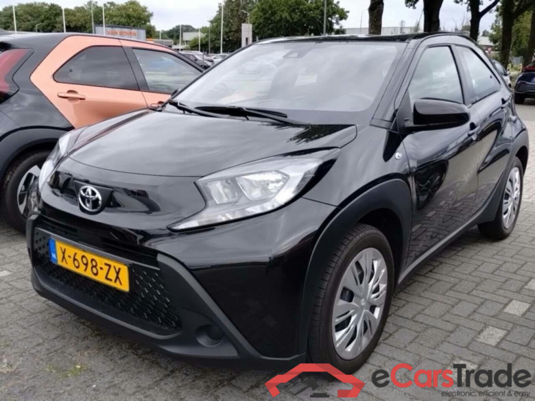 TOYOTA Aygo X 1.0 VVT-i MT Play #1