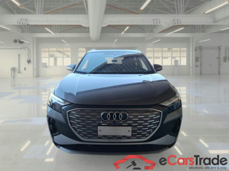 AUDI Q4 E-TRON / 2021 / 5P / SUV 50 E-TRON QUATTRO S LINE EDITION #6