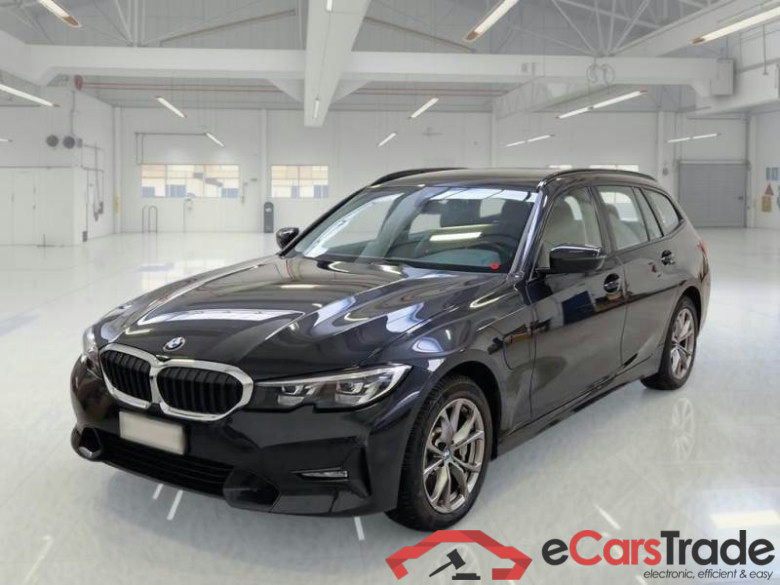 BMW SERIE 3 / 2018 / 5P / STATION WAGON 330E XDRIVE SPORT TOURING AUTO #1