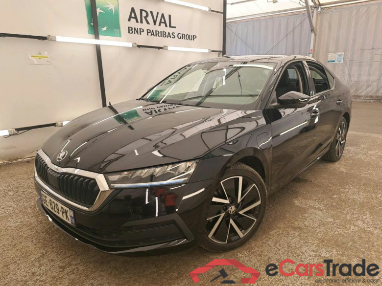 SKODA Octavia / 2020 / 5P / Berline 1.4 TSI PHEV iV 204 DSG6e Ambition