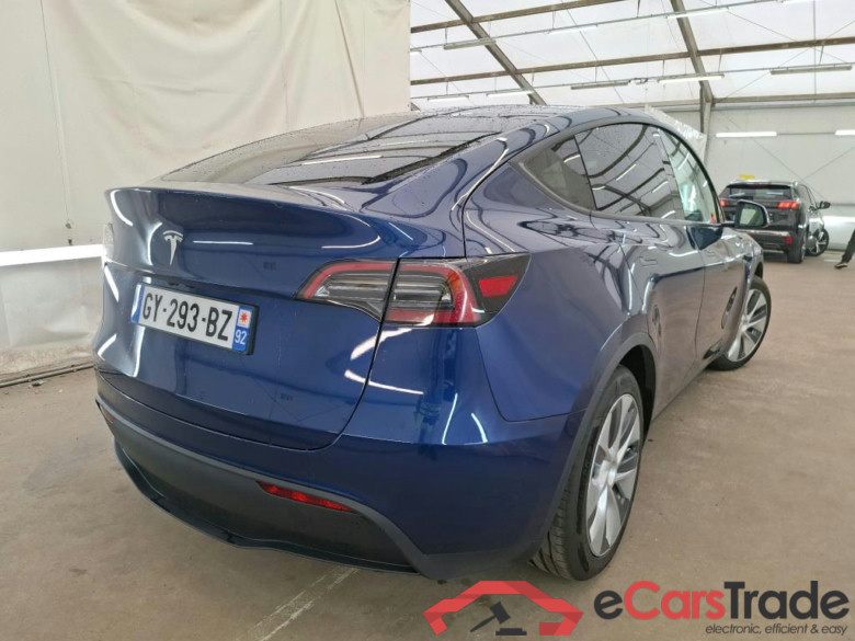 TESLA Model Y / 2021 / 5P / SUV RWD #4