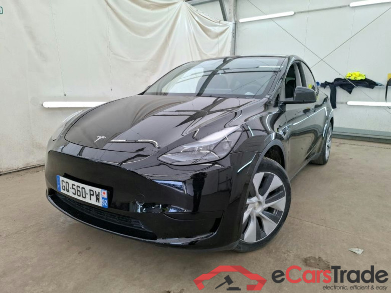 TESLA Model Y / 2021 / 5P / SUV RWD #1