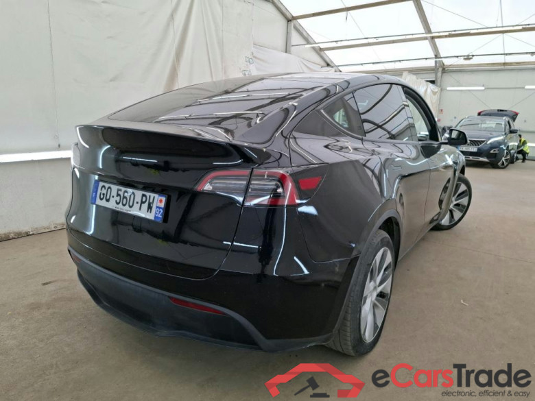 TESLA Model Y / 2021 / 5P / SUV RWD #4