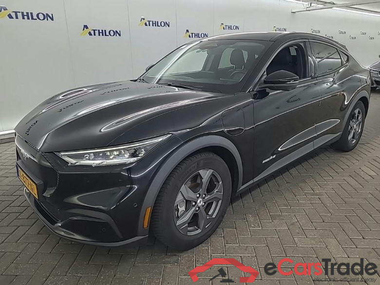 FORD Mustang Mach-E 75kWh RWD auto 5D 190kW