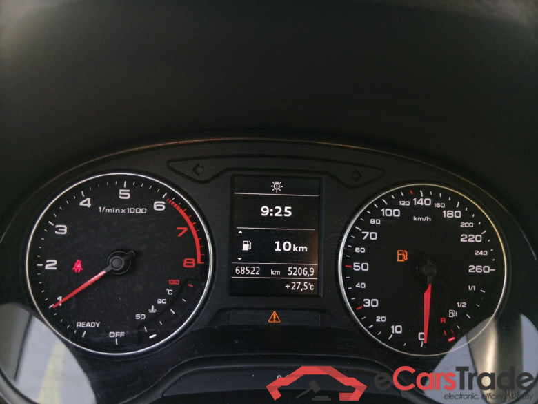 AUDI Q2 / 2016 / 5P / todoterreno Design 30 TFSI 85kW (116CV) (AC) #5