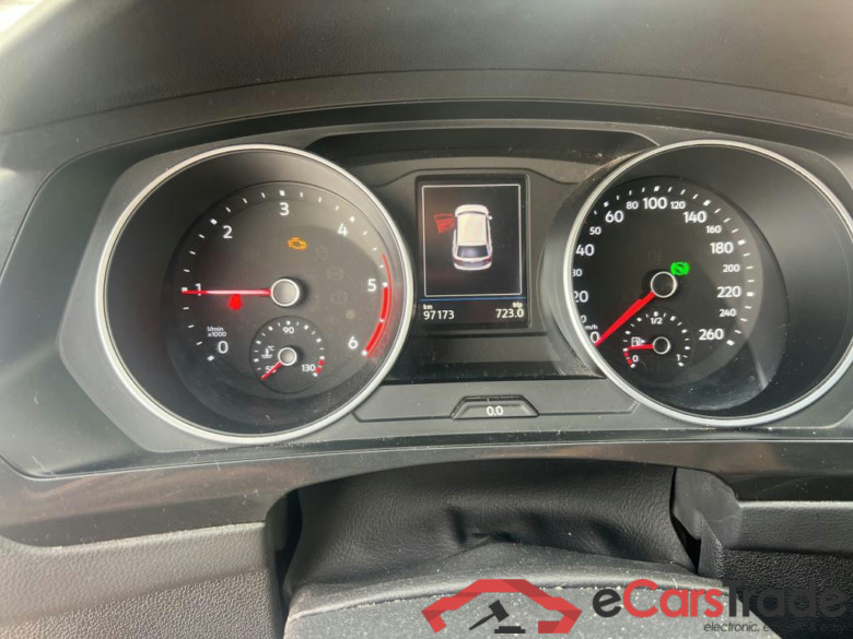 VOLKSWAGEN Tiguan / 2020 / 5P / todoterreno Life 2.0 TDI 110kW (150CV) DSG (AC2) #5