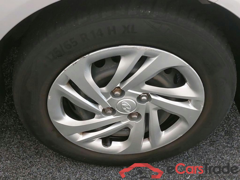 HYUNDAI i10 49 kW #6