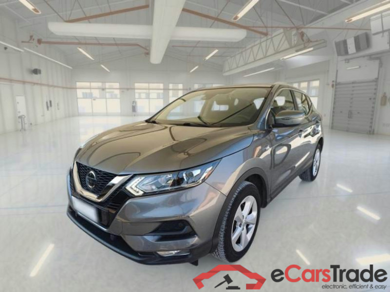 NISSAN QASHQAI / 2017 / 5P / CROSSOVER 1.3 DIG-T 140 BUSINESS #1
