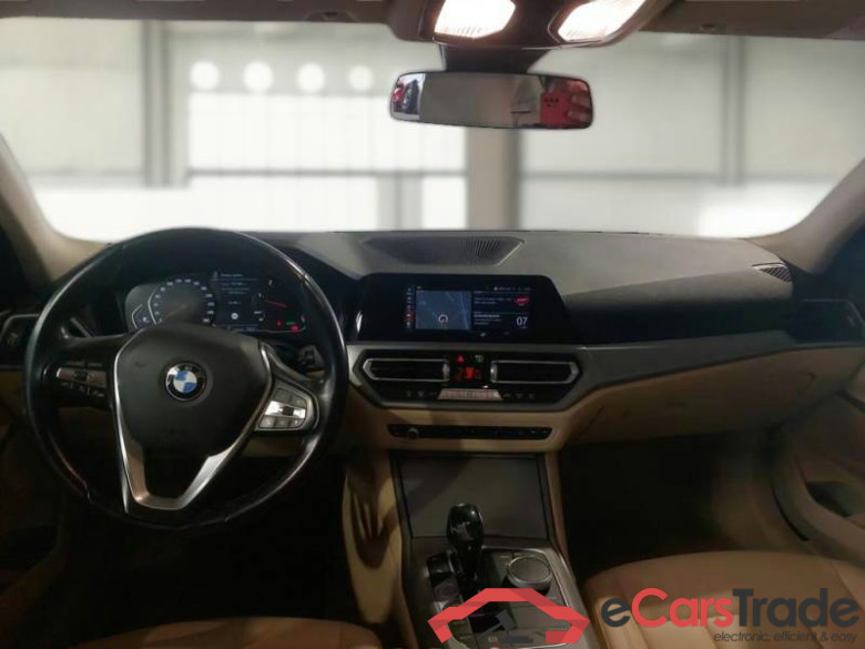 BMW SERIE 3 / 2018 / 4P / BERLINA 318D 48V BUSINESS ADVANTAGE AUTO #3