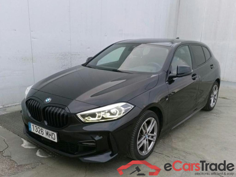 BMW Serie 1 / 2019 / 5P / berlina con portón 118d #1