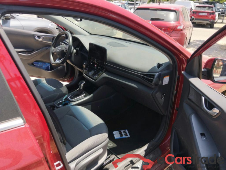 HYUNDAI IONIQ / 2019 / 5P / berlina con portón 1.6 GDI PHEV Tecno DCT #6