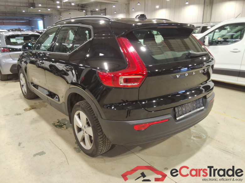 VOLVO XC40 1.5 T2 GEARTRONIC MOMENTUM CORE #2