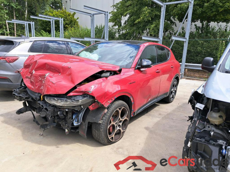 ALFA ROMEO - ALF TONALE 160PK  MHEV Veloce                  ***                 TOTAL LOSS               ***               Pack Sound Leather Pano Roof      * PETROL * #1
